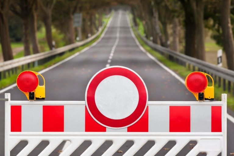 Kalyansinghpur residents block NH over absence of docs in hosp