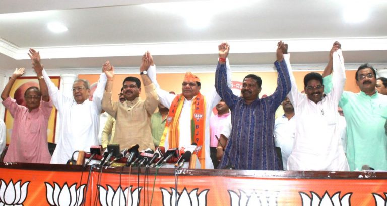 Ex-MP Jayaram Pangi, supporters join BJP