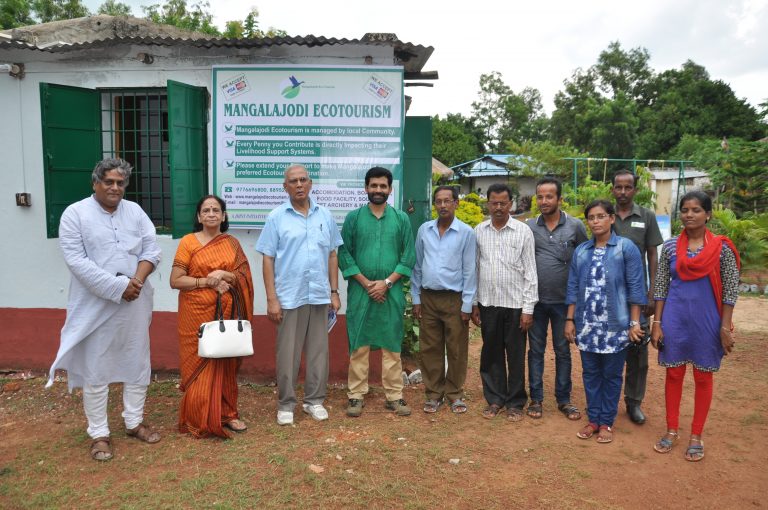 Ecotourism camp at Mangalajodi welcomes its first batch of tourists