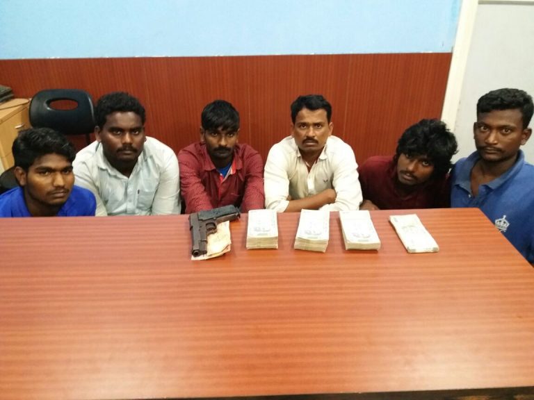 Police crackdown: Eight criminals arrested in city