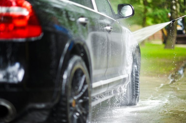 5 Ways To Save Water While Washing Cars