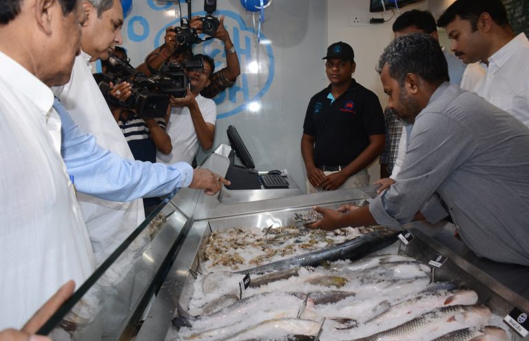 Naveen flags off Fish on Wheels in state capital