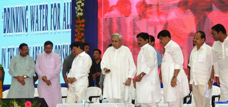 CM unveils 182 urban drinking water projects