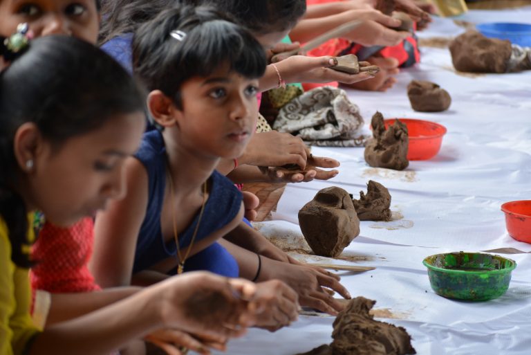Volunteers of Bakul spread joy during Daan Utsav