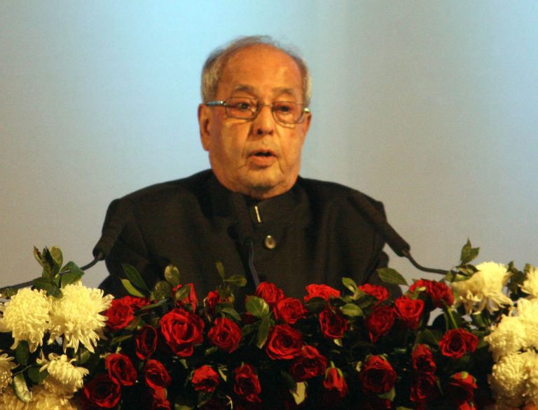 Pranab Mukherjee with Naveen Patnaik at 'The Tall Man Biju Pattnaik' book launch. Photograph: Ashok Panda