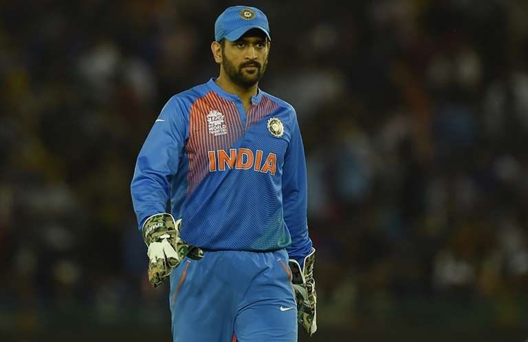 Dhoni Backs Kohli And Co After Drubbing In Test Series