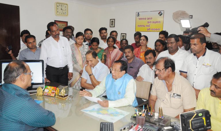 BJD delegation meet CEO bijepur bargarh odisha