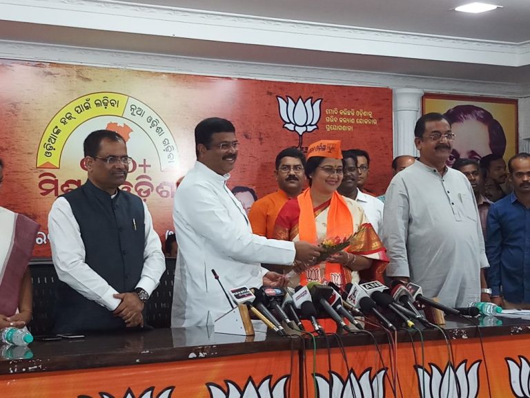 aparajita mohanty joins bjp odisha