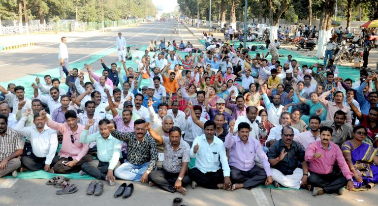 PMG SIKSHYA SANGHA DHARANA teachers strike bhubaneswar