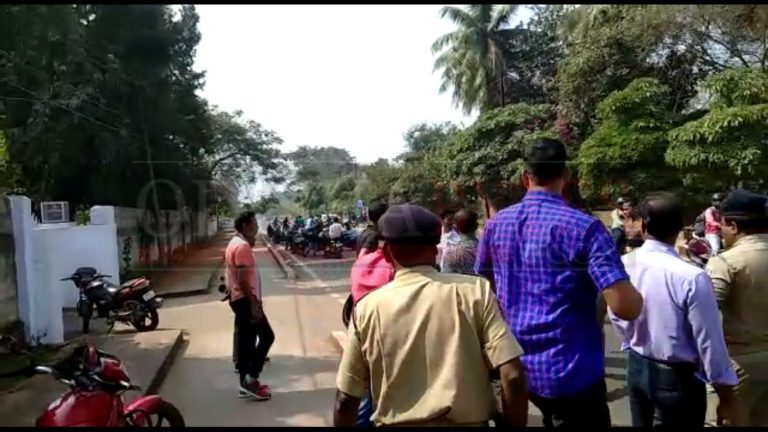 vk pandian bjp workers vandalise quarter