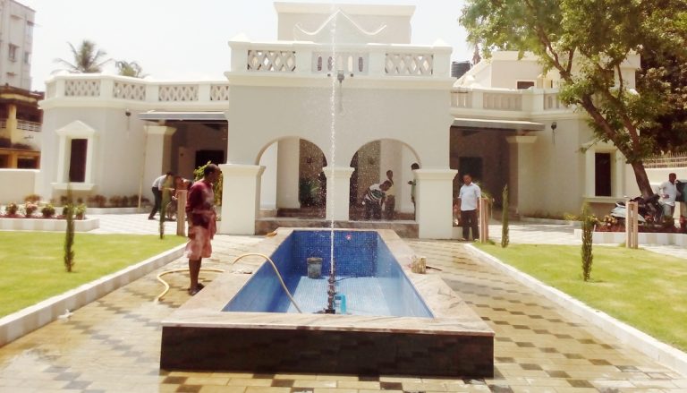 Gita Mehta Visits Anand Bhawan Museum Ahead Of Prez Trip