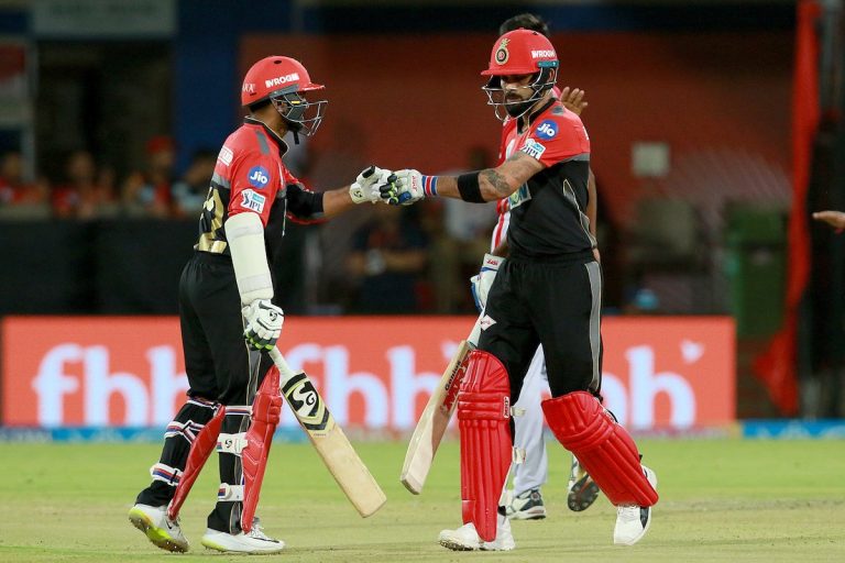 RCB Routs KXIP To Keep IPL Run Alive
