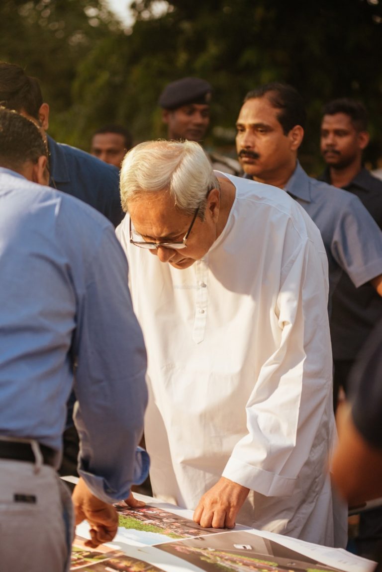 CM Visits Smart Janpath Project Site