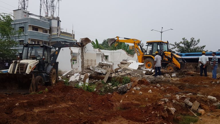 Joint Eviction Drive At Nayapalli Haza Paves The Way For Restoration Of Water Body