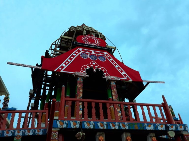 He Smiles To See The Grand Chariots Roll On Bada Danda!