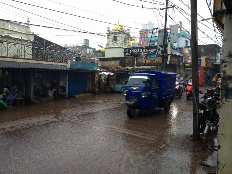 Heavy Rain Cripples Normal Life In Twin Cities