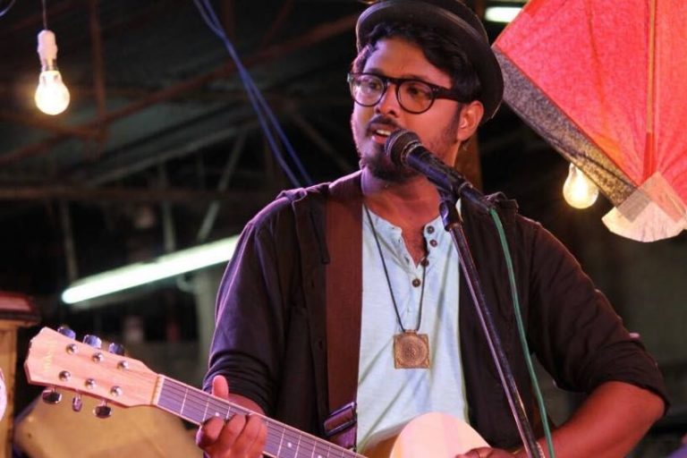 Aapka Apna Guitarwala Tugs At The Heartstrings