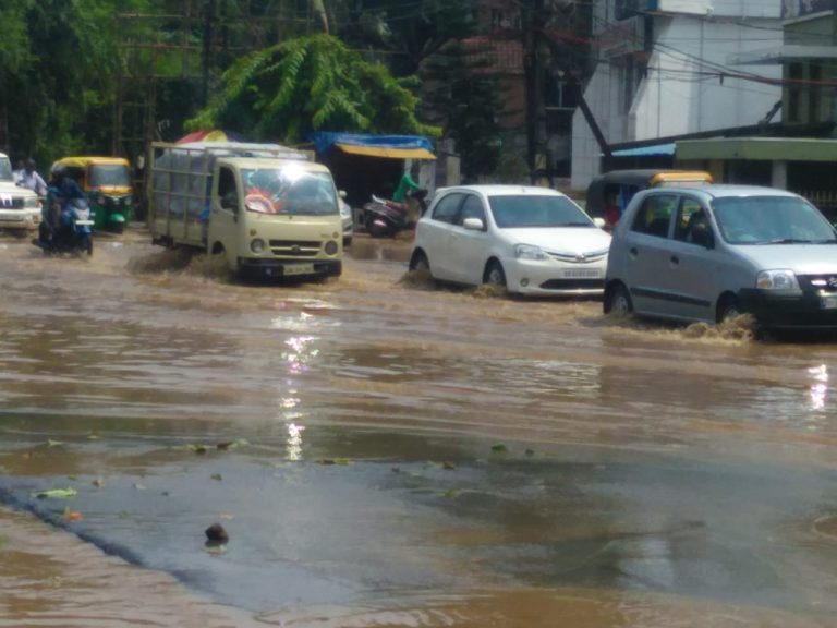 Waterlogged Sishu Bhawan – Forest Park Stretch after Shower in Bhubaneswar