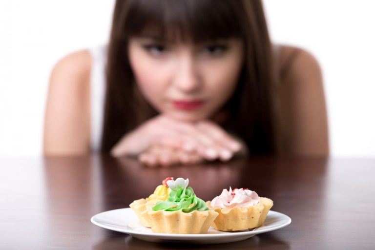 Here’s How To Control Your Food Cravings
