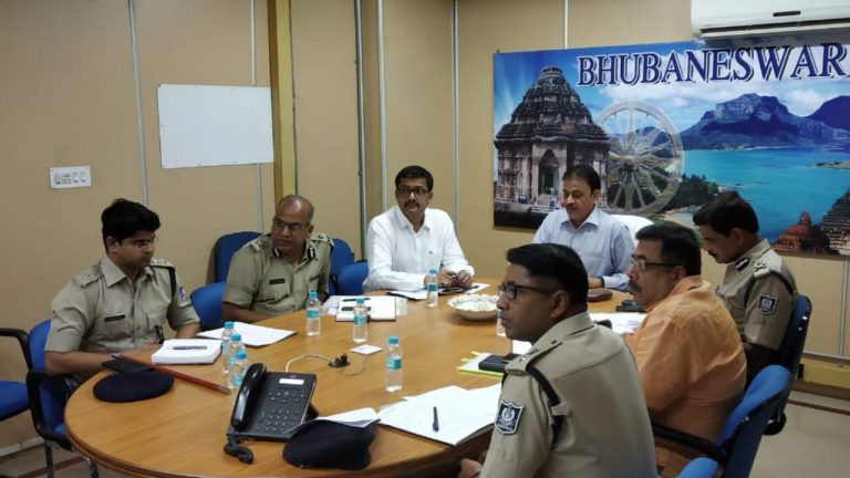 DGP Holds Preparatory Meeting For Smooth Conduct Of Durga Puja