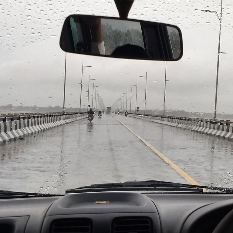 DRIZZLE TOO LITTLE: Overcast sky and high humidity made life miserable in the twin cities of Bhubaneswar and Cuttack on Thursday. The IMD, however, has sounded heavy rainfall warning for Odisha in the next 24 hours. OB Photograph