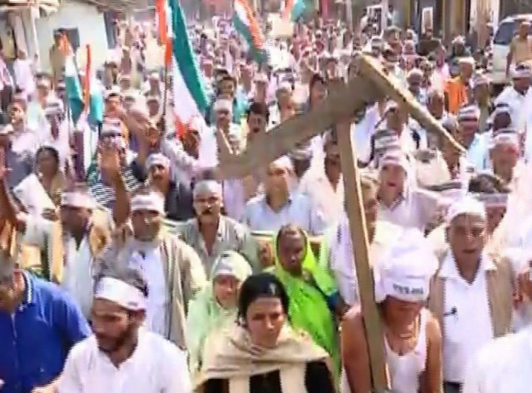 Police Detain Naba Nirman Krushak Sangathan Activists