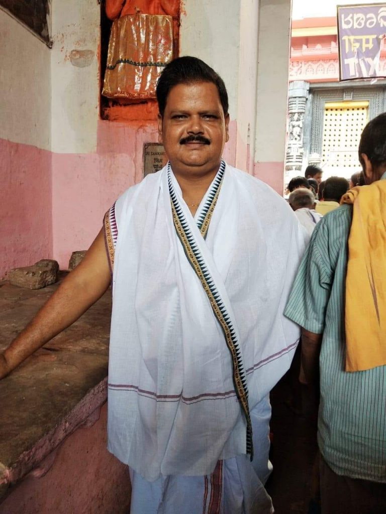 cop selfie jagannath temple puri