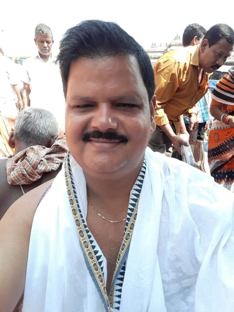 cop selfie jagannath temple puri