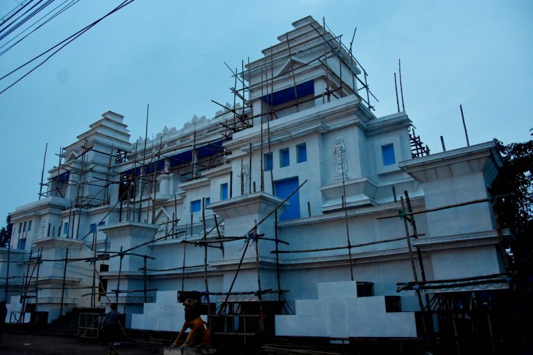 Cyclone, Heavy Rain Mar Durga Puja Preparations In Twin Cities