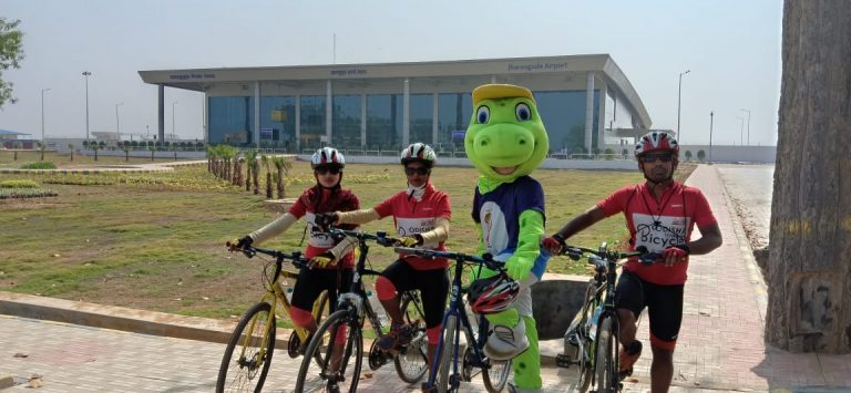 ‘Olly’ Creates A Buzz About Hockey World Cup At Jharsuguda Airport