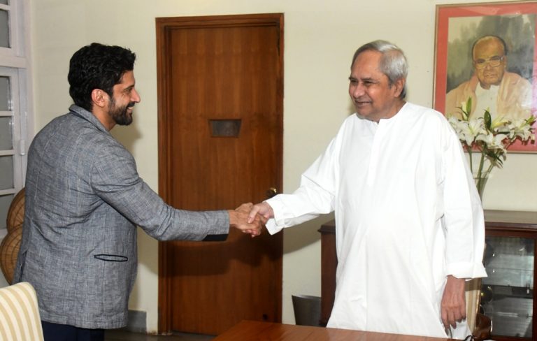 Farhan Akhtar Meets Odisha CM Before .FEST Performance