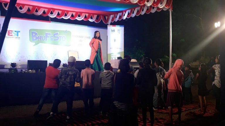 Story Teller Prachitara & Kids Sings ‘Bharata’ At Bhufesto
