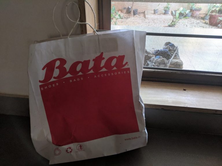 Consumer Forum Asks Bata To Provide Free Paper Bag