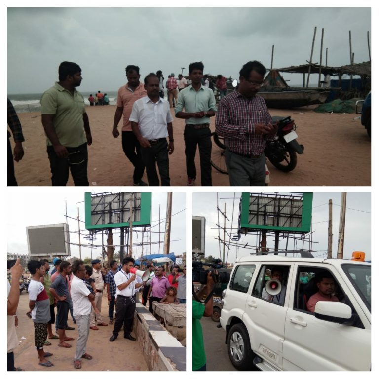 Announcement At Puri Sea Beach About Special Trains To Evacuate Stranded Tourists