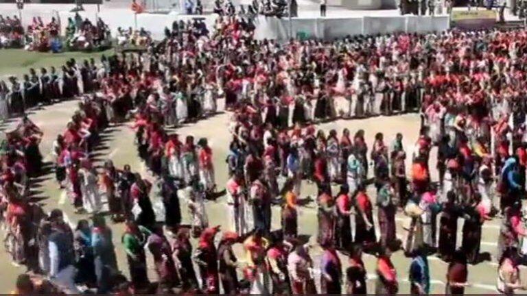 Himachali Women Dance With Voter I-Cards, Create A Record