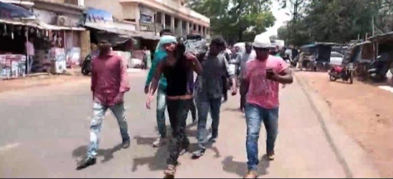 Odisha Shocker: Kin Carry Dead Patient’s Body To Collector’s Office, Allege Negligence