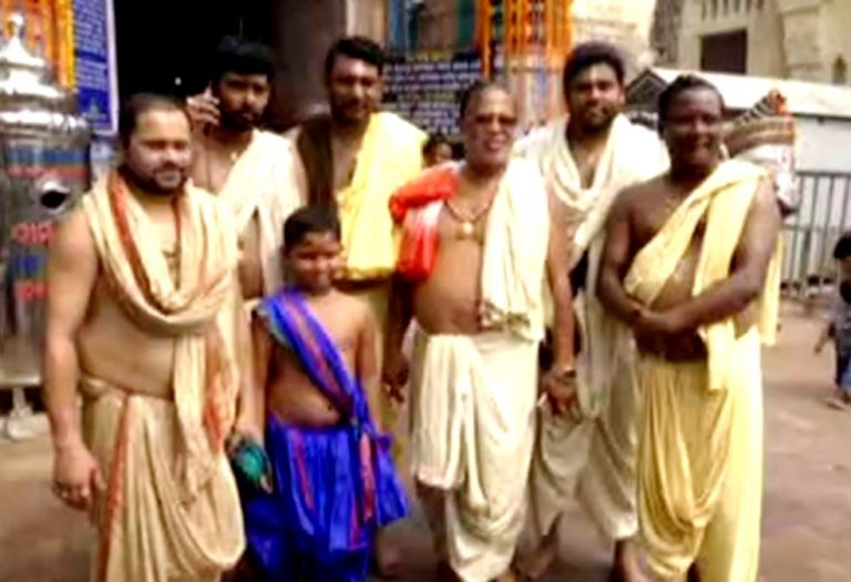 Daitapati Sevayats Take Over Charge For Secret Rituals At Jagannath Temple