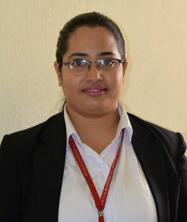 Bhubaneswar Girl Reeti Tripathy Cracks OJS In Her Maiden Attempt