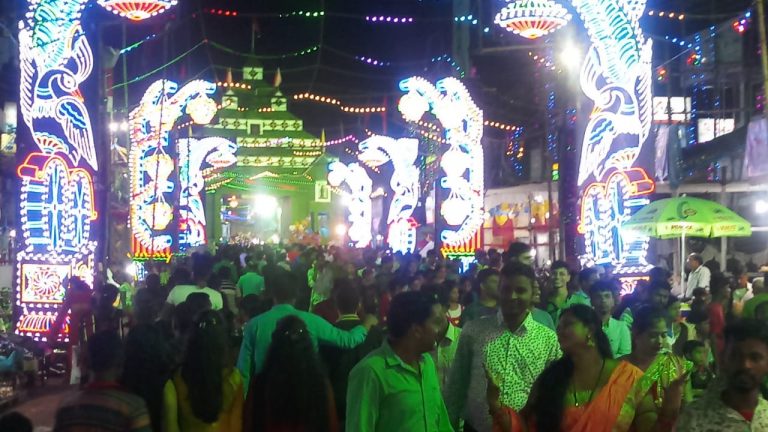 Laxmi Puja Delicacies Draw Devout To Dhenkanal