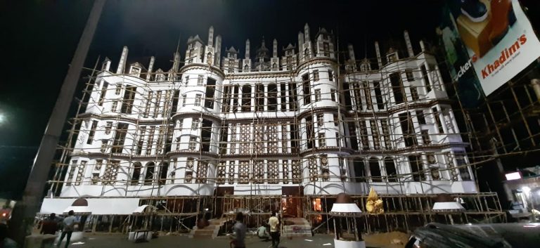 ‘Kashmir Palace’ At Bomikhal This Durga Puja