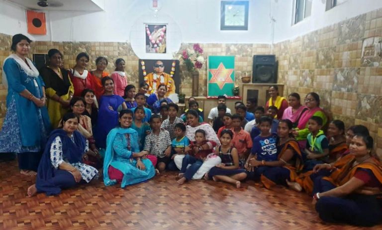Pokhariput DAV Teachers Spread Happiness Through Joy Of Giving