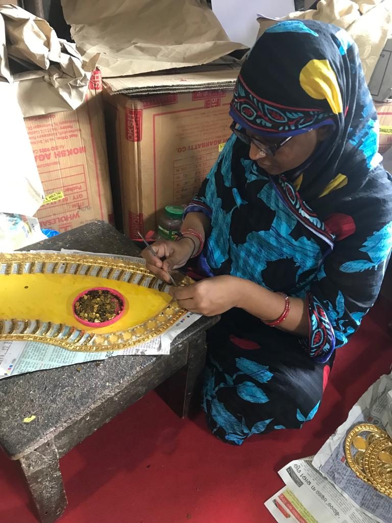 Meet The Muslim Woman Artisan Behind Durga Puja ‘Medhas’