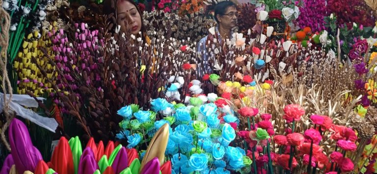 Odisha’s Bali Jatra Gets A Kashmiri Flavour With Pashmina Shawls