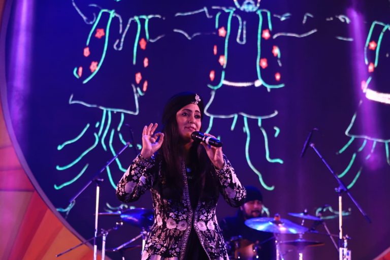 Fans Sway To Harshdeep’s Songs At Odisha’s Marine Drive Eco Retreat