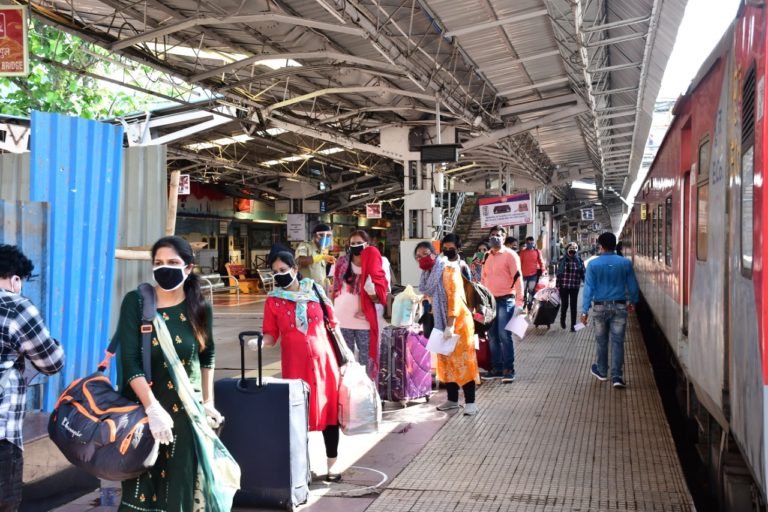 covid report passengers