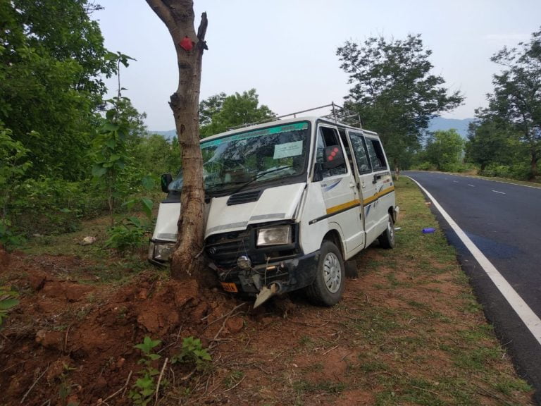 Van Carrying Migrant Odia Workers From Andhra Pradesh Meets With Accident