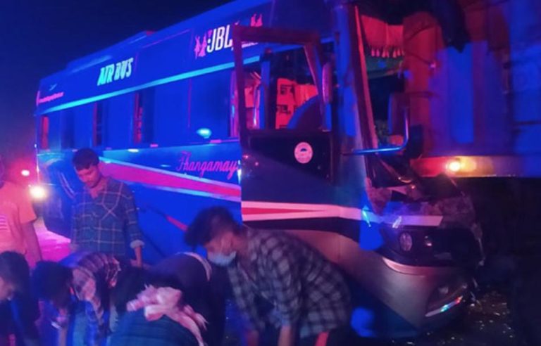 Bus Carrying Migrant Odia Workers From Tamil Nadu Meets With Accident Near Cuttack