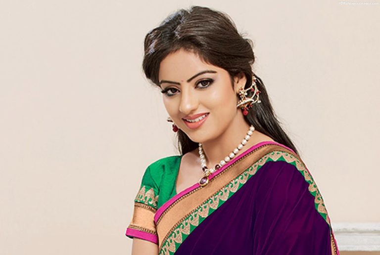 ‘Diya Aur Baati Hum’ Fame Deepika Singh’s Mother Tests Positive For COVID-19