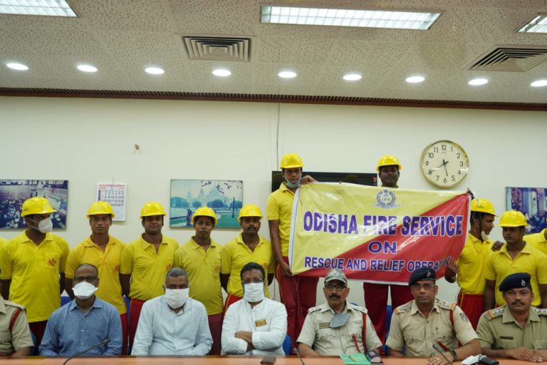 Odisha Team Praised For Restoration Work In Amphan-Ravaged West Bengal