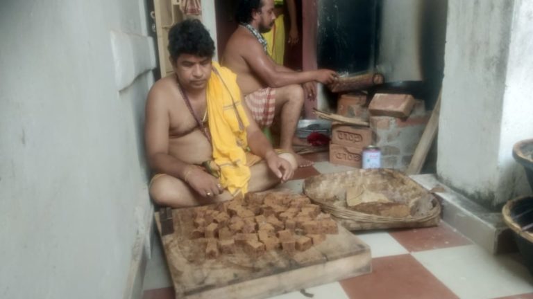 Puri Rath Yatra: Time For Nandighosh’s ‘Poda Pitha’ Break At Mausi Maa Temple